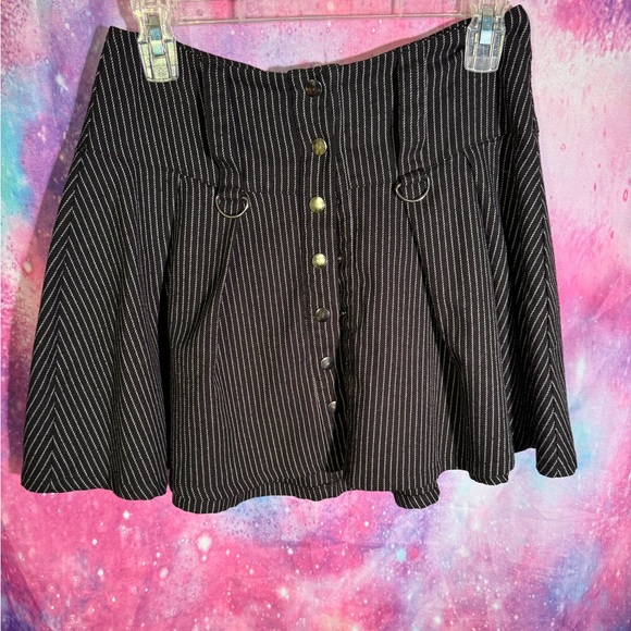 Hot Topic Dresses & Skirts - Hot Topic Black and White Pinstripe Skater Skirt